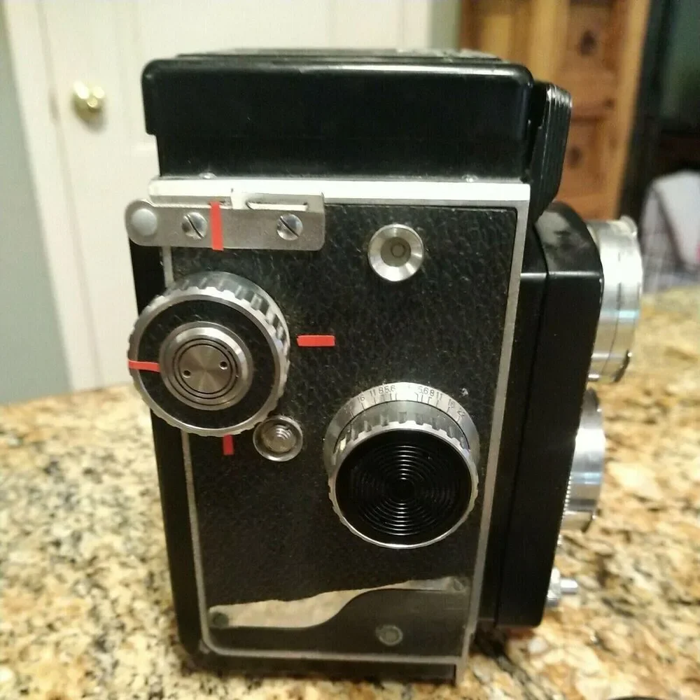Very Rare Royalcord Twin Lens Reflex Camera w/ Horinor Anastigmat f/3.5 7.5cm